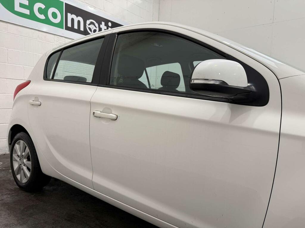 Hyundai I20 1.2 Active Euro 5 EF62YZO White #5