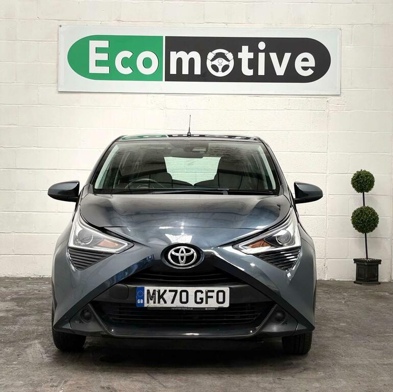 Toyota Aygo 1.0 Vvt-i X-play Euro 6 Safety Sense MK70GFO Grey #6