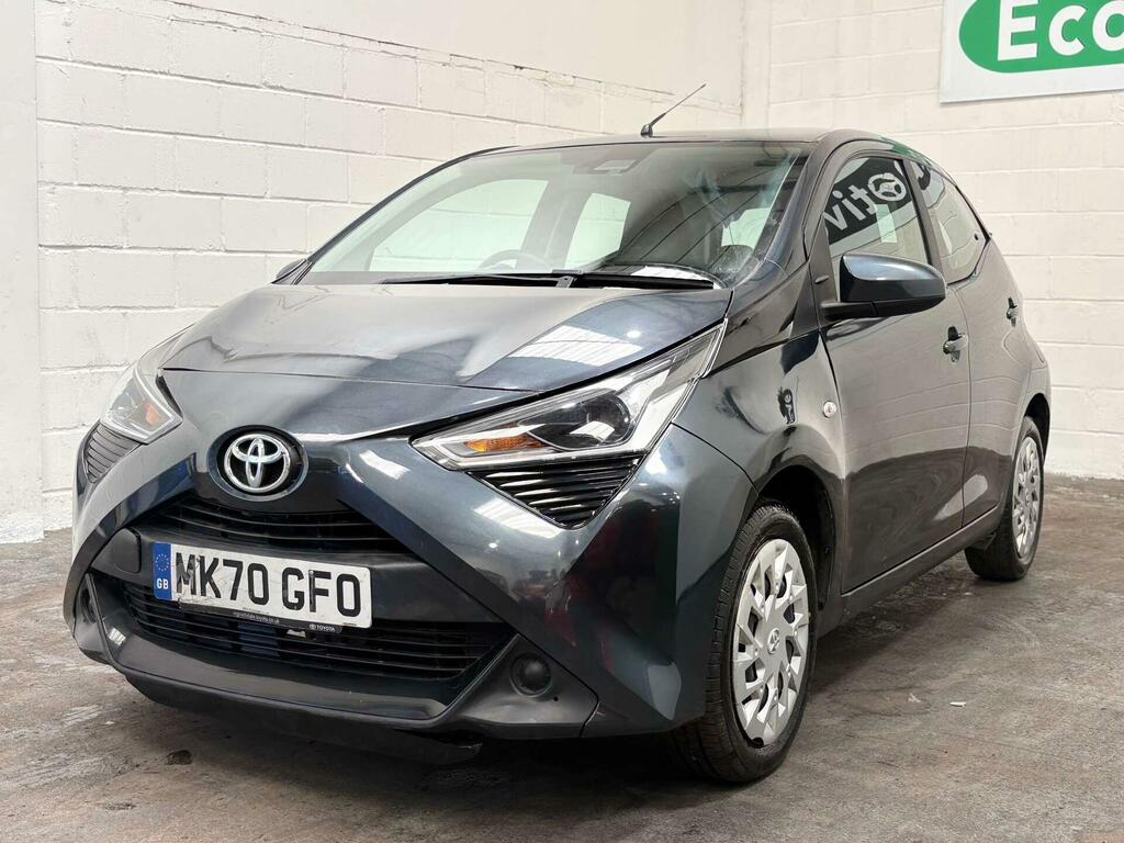 Toyota Aygo 1.0 Vvt-i X-play Euro 6 Safety Sense MK70GFO Grey #5