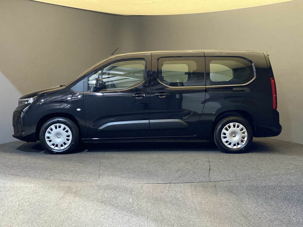 Vauxhall Combo-e Life 52Kwh 136Ps Design XL Nq DC75SZJ #3