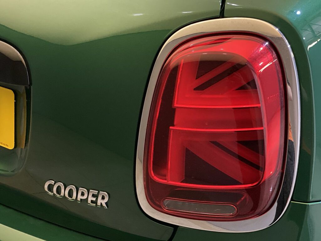 Mini Hatch 1.5 Cooper Classic FL72JVN #4