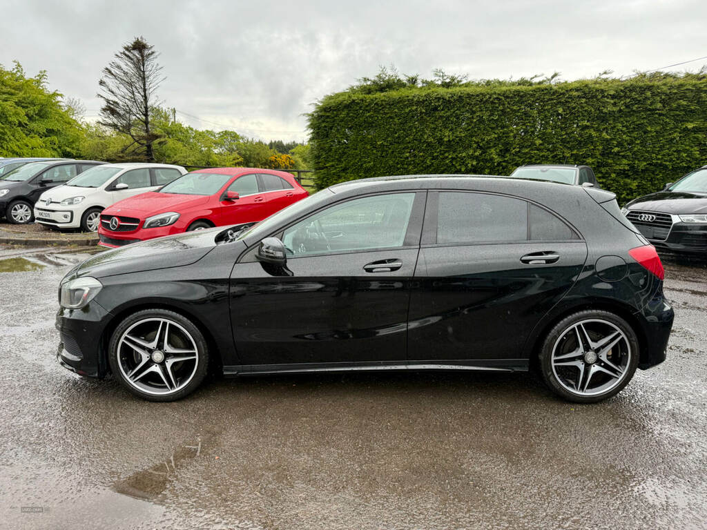 Mercedes-Benz A Class A180 1.6 Amg Night Edition Black #3