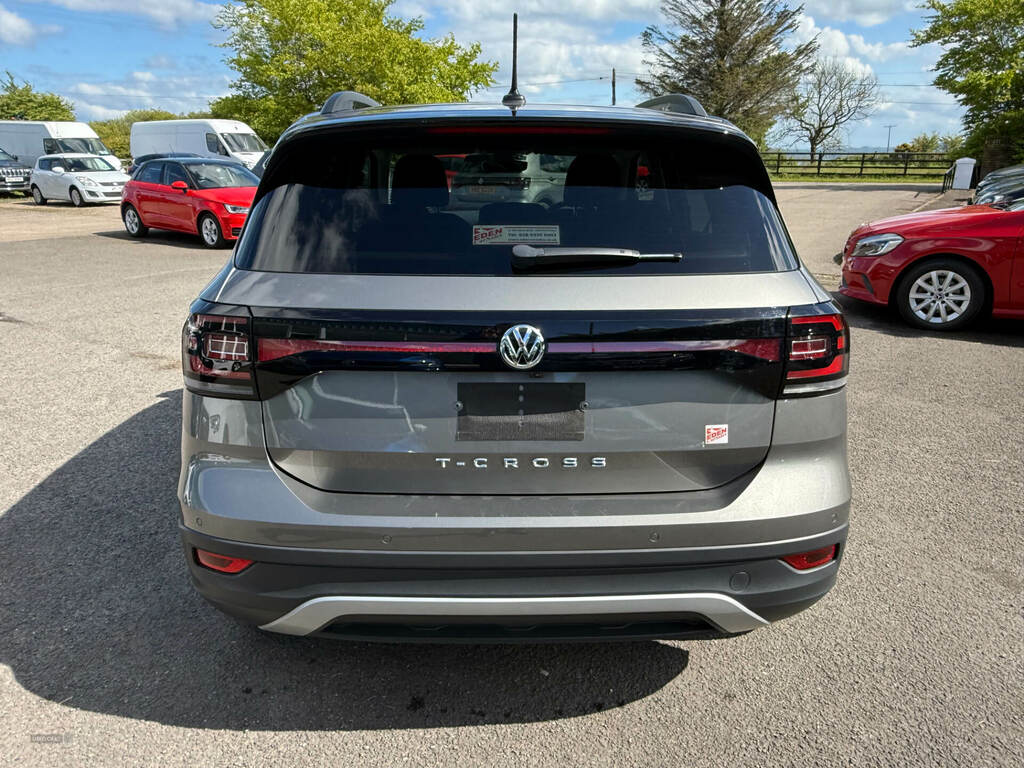 Volkswagen T-Cross 1.0 Tsi Sel Dsg Grey #4