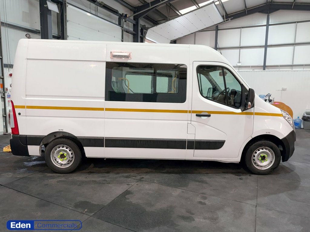 Vauxhall Movano Mpv BN19WVF White #2