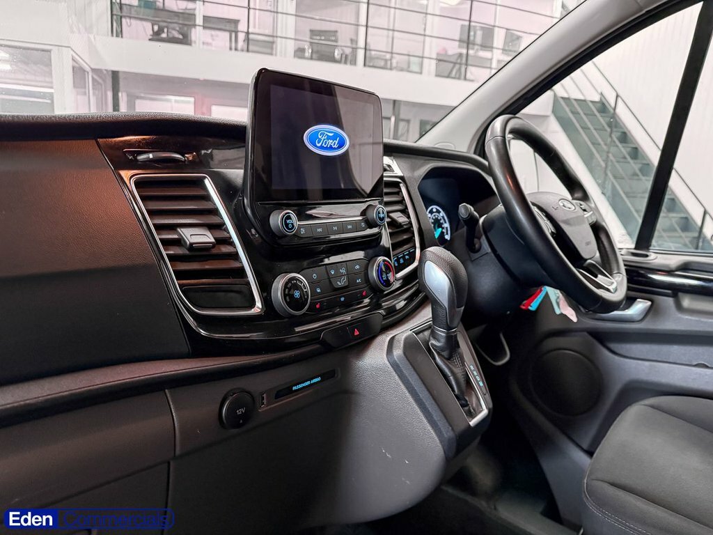 Ford Transit Custom 2L Limited Grey