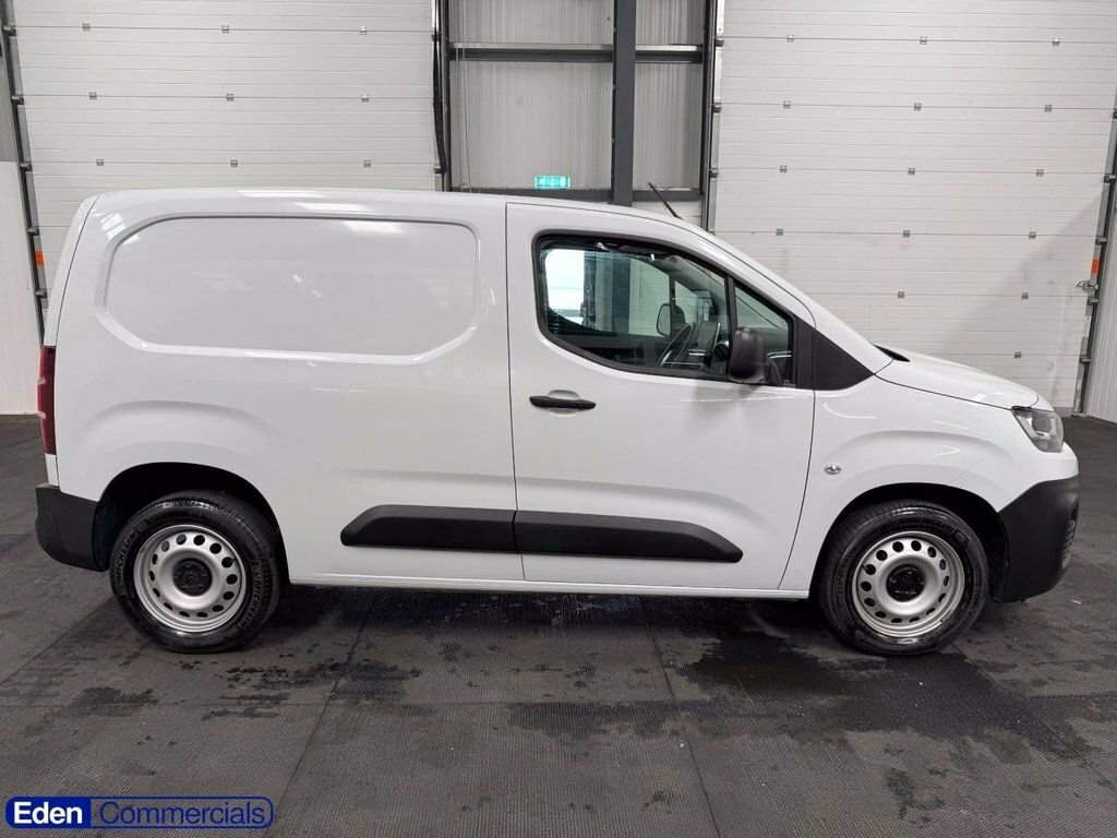 Citroen Berlingo 1.5L Enterprise Edition M YF23OLM White #2