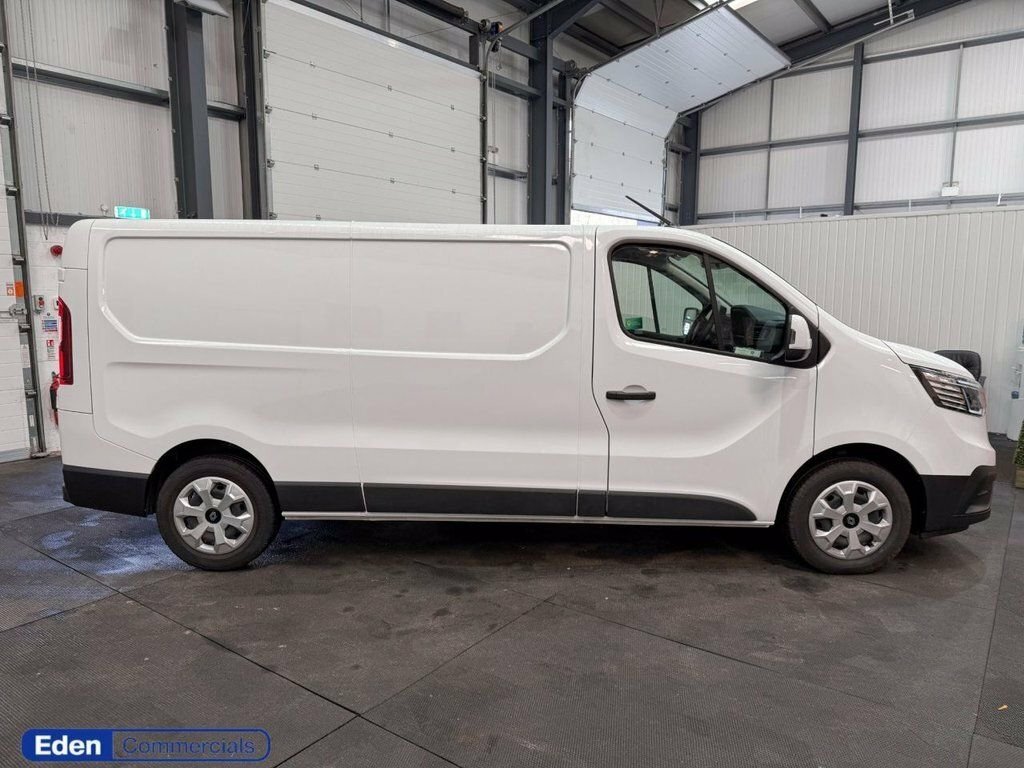 Renault Trafic 2L Advance FD23SYZ White #3