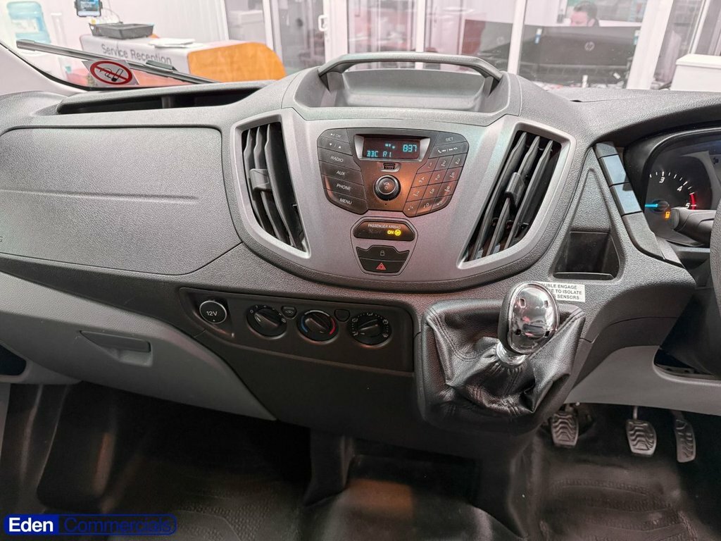 Ford Transit Custom Mpv LC68YLJ White #3