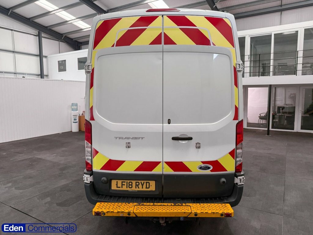 Ford Transit Custom Mpv LF18RYD White #4