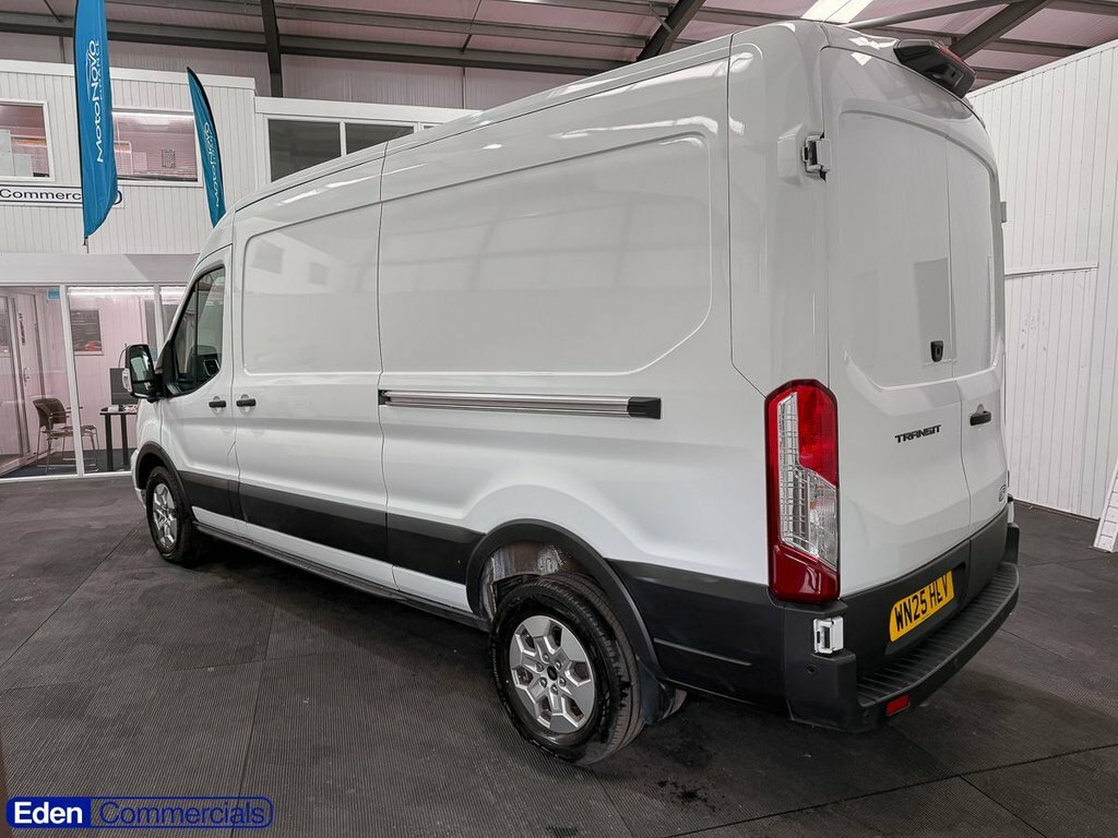 Ford Transit Custom 2L Limited WN25HLV White #6