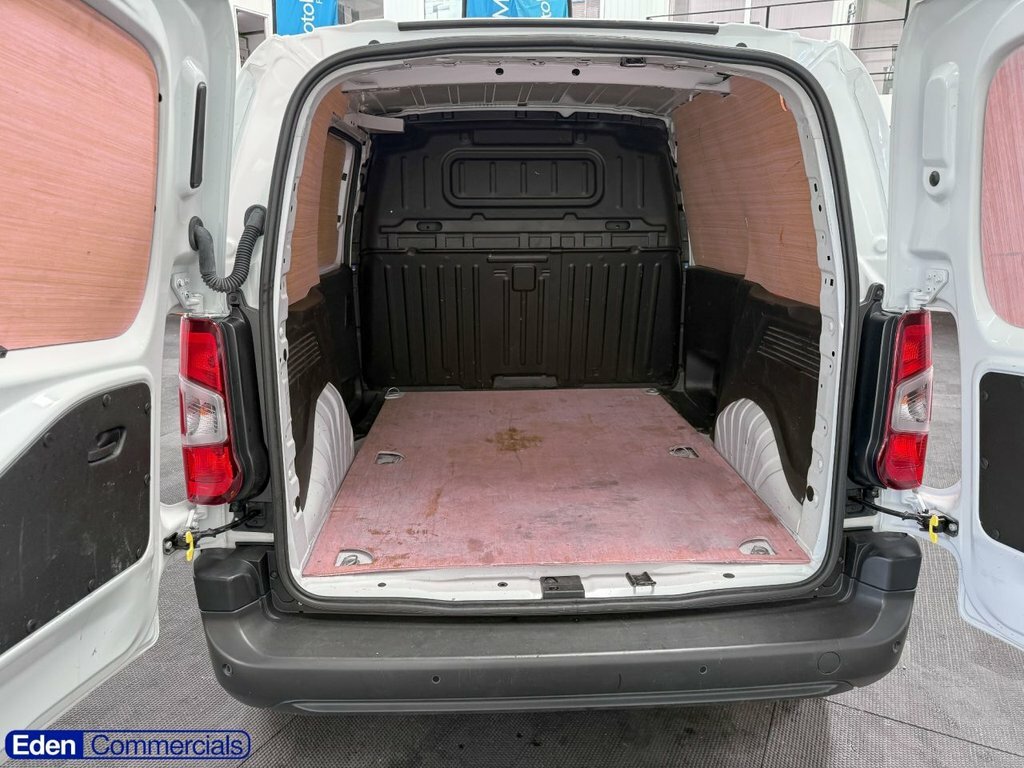 Vauxhall Combo 1.5L Prime EA23CGF White #4