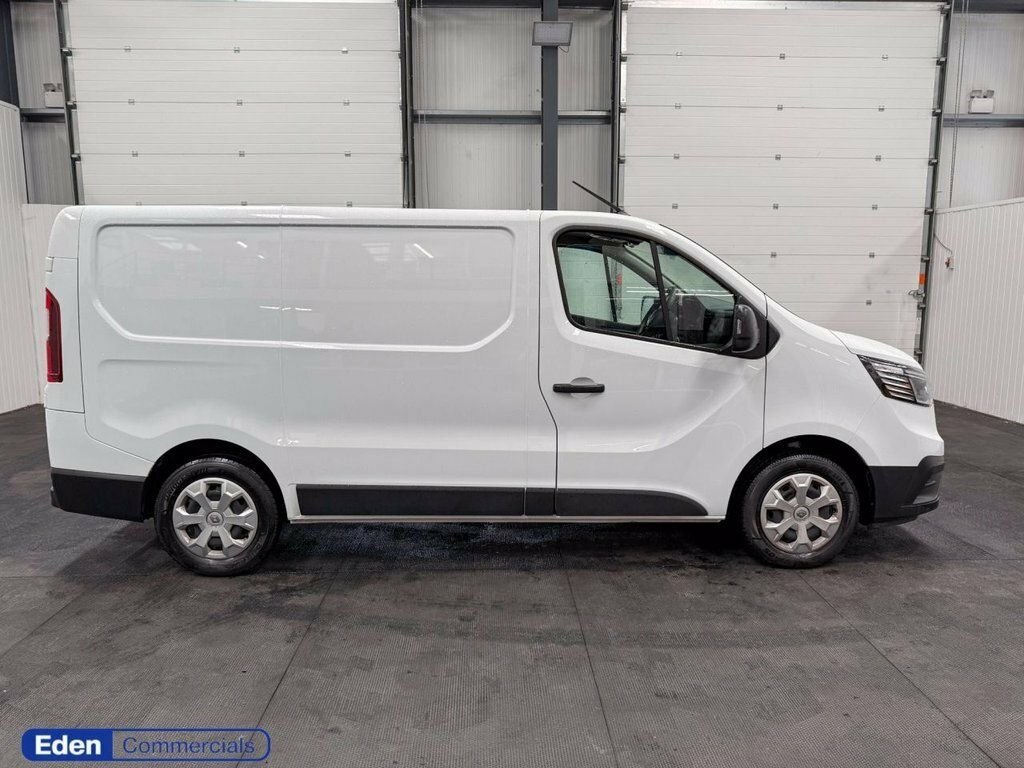 Renault Trafic 2L Advance FD23SXZ White #2