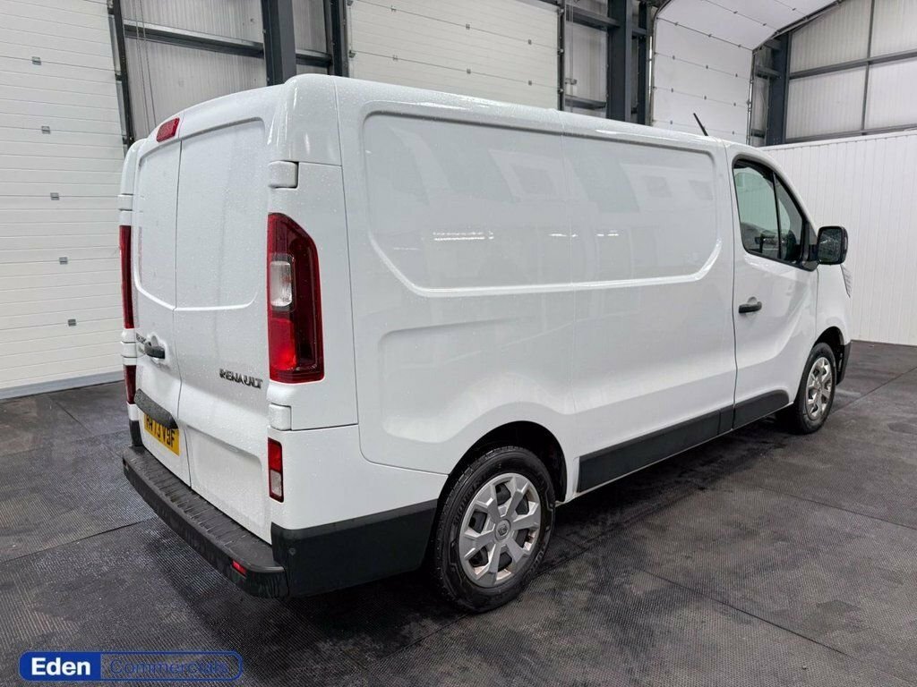Renault Trafic 2L Advance FD23SXZ White #3