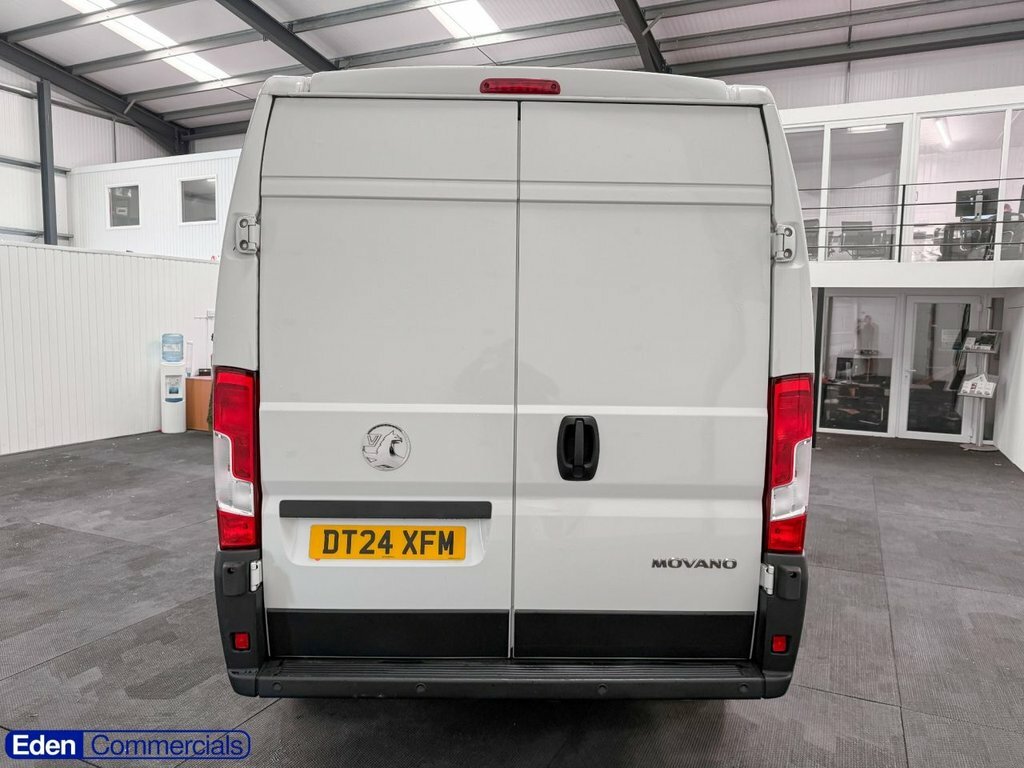Vauxhall Movano 2L Prime DT24XFM White #6