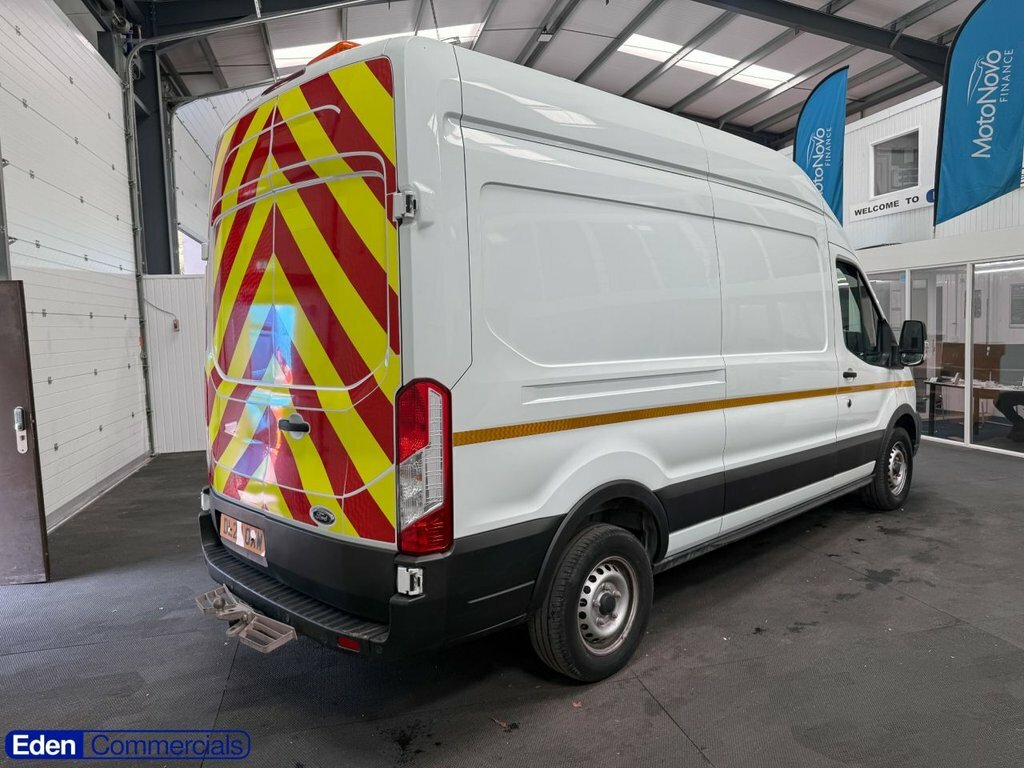 Ford Transit Custom 2L Leader DL23OXW White #4