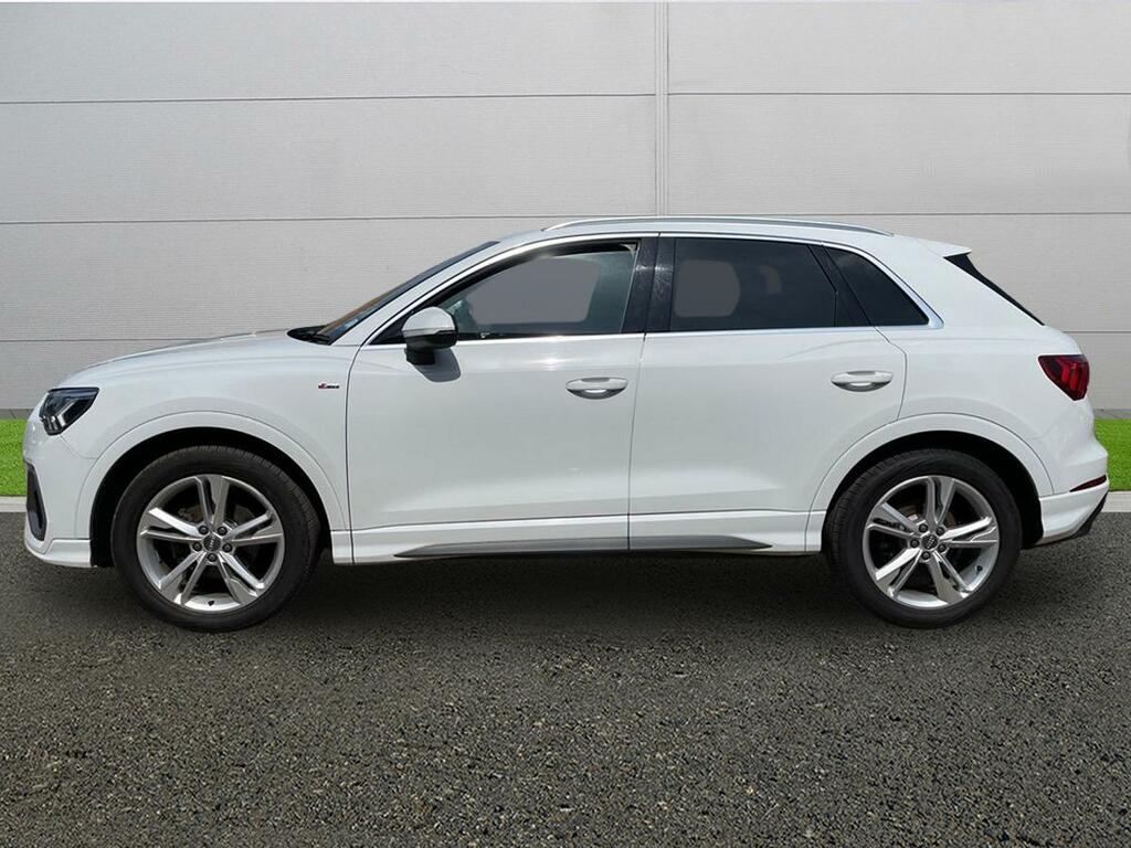 Audi Q3 Suv RF69NUE White #4