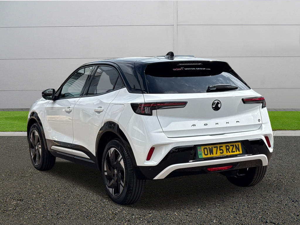 Vauxhall Mokka-e Suv OW75RZN White #5