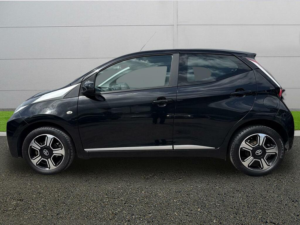 Toyota Aygo X X-clusiv RO64OSW Black #4