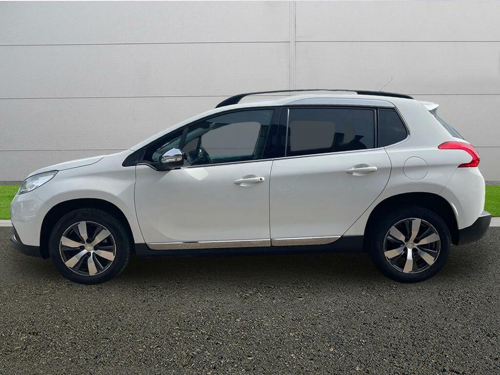 Peugeot 2008 Allure White #4