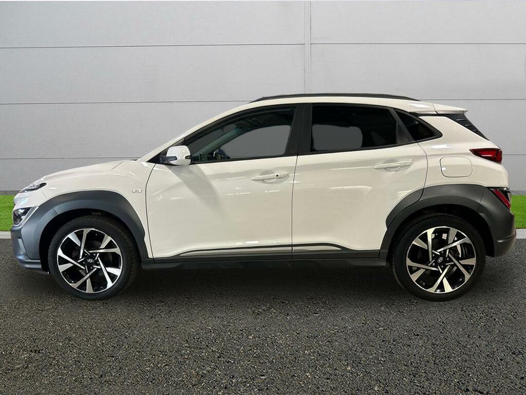 Hyundai Kona Premium White #4