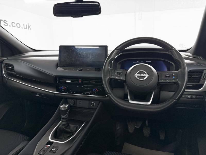 Nissan Qashqai 1.3 Dig-t Mh 158 Tekna - 2022 72 SL72YLN Black #2