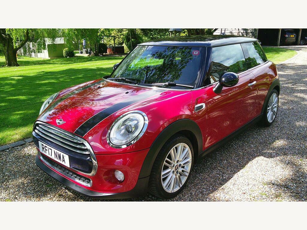 Mini Hatch 1.5 Cooper D Euro 6 S S Red