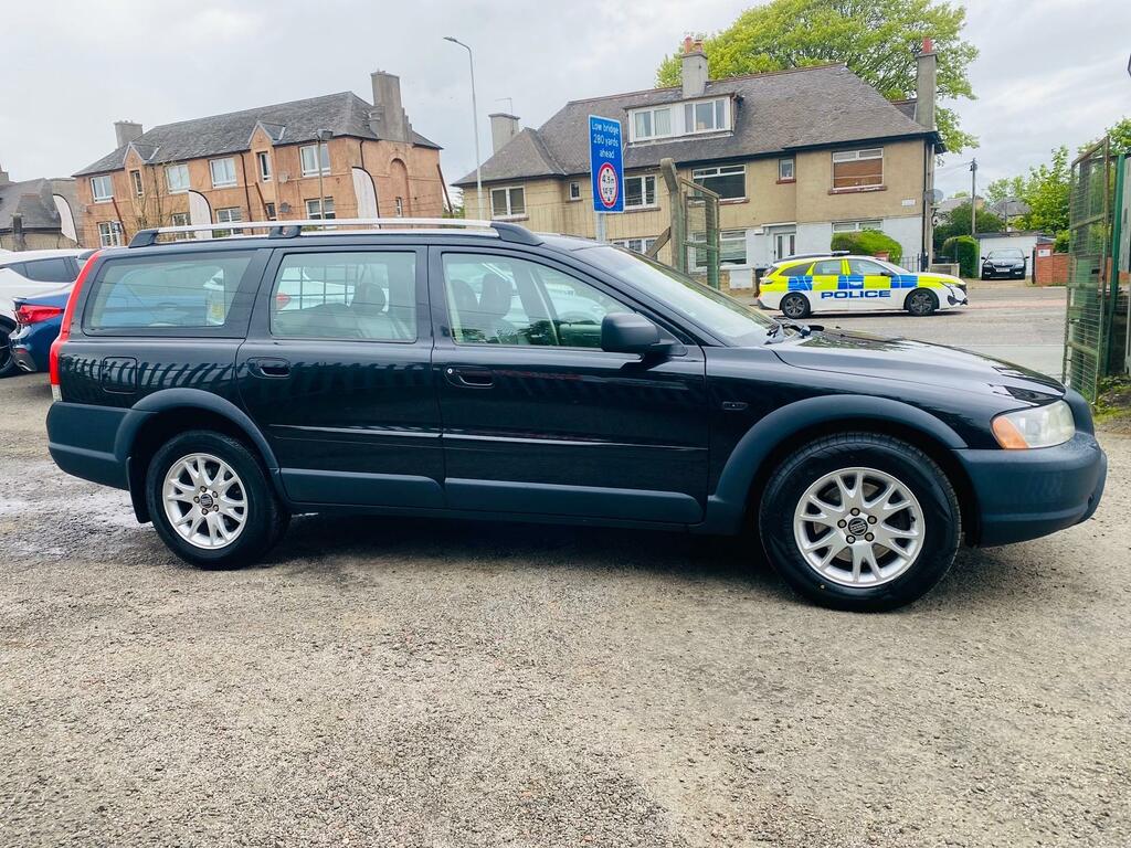Volvo XC70 Estate Green #10