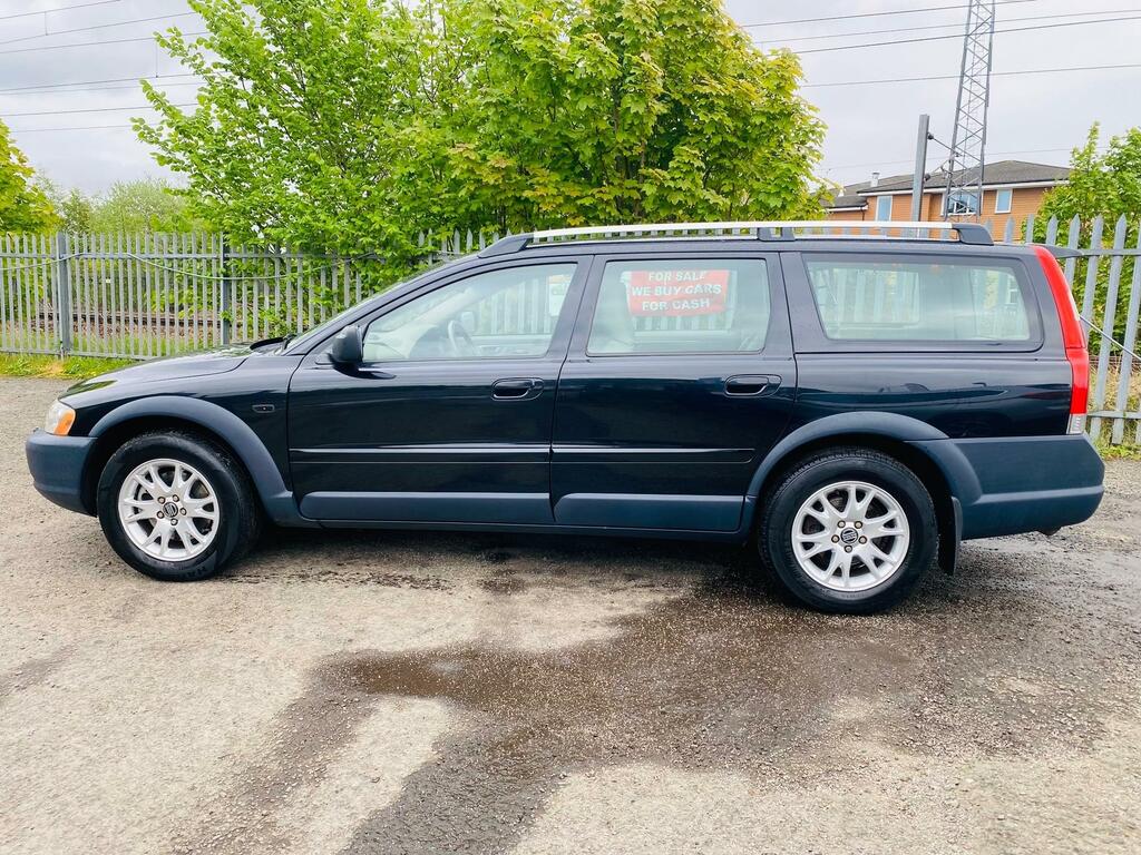 Volvo XC70 Estate Green #11