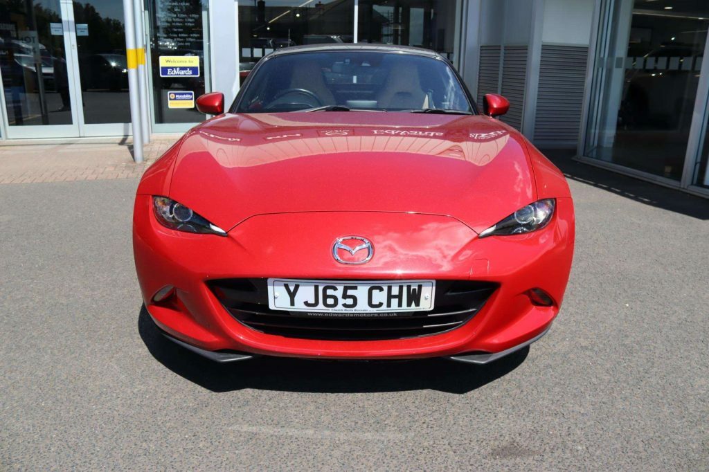 Mazda MX-5 2.0 Sav-g 160Ps Sport Nav YJ65CHW Red #3