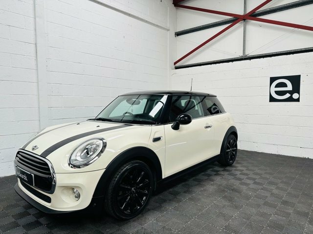 Mini Hatch 1.5 Cooper Hatchback Euro 6 S S HT16XGP White #2