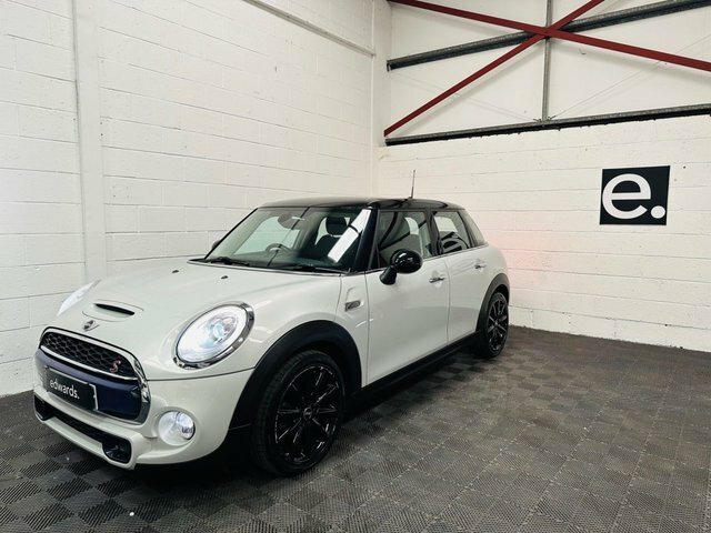 Mini Hatch 2.0 Cooper S Hatchback Euro 6 S SC66CBO Silver #2