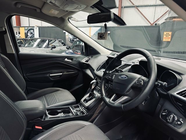 Ford Kuga 2.0 Tdci Titanium Suv Powershift Awd Eu ML17CHK White #3