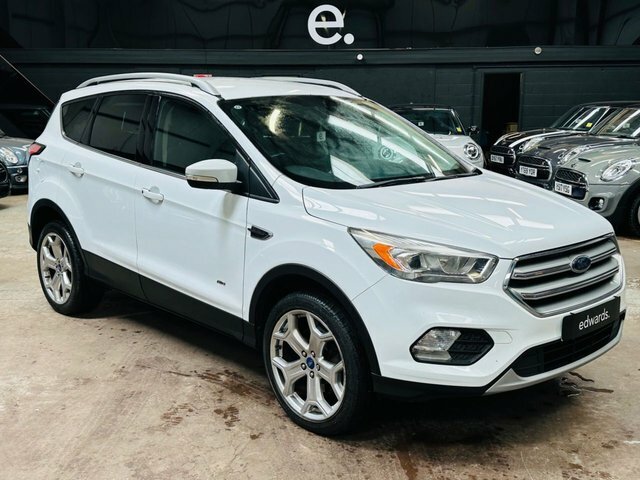 Ford Kuga 2.0 Tdci Titanium Suv Powershift Awd Eu White