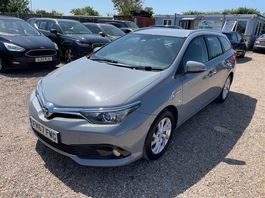 Toyota Auris 1.8 Vvt-h Icon Tech Touring Sports Cvt Euro 6 Ss