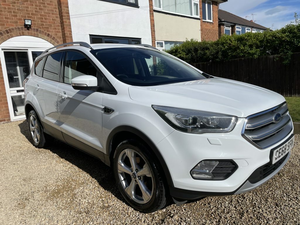 Ford Kuga Titanium X 2018 1.5 Tdci Titanium X Suv Dies White #2