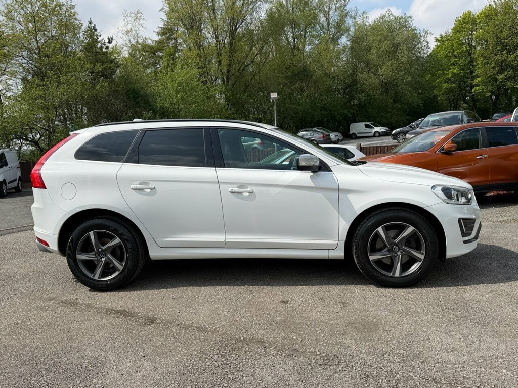 Volvo XC60 2L R-design Nav LF15FGX White #3