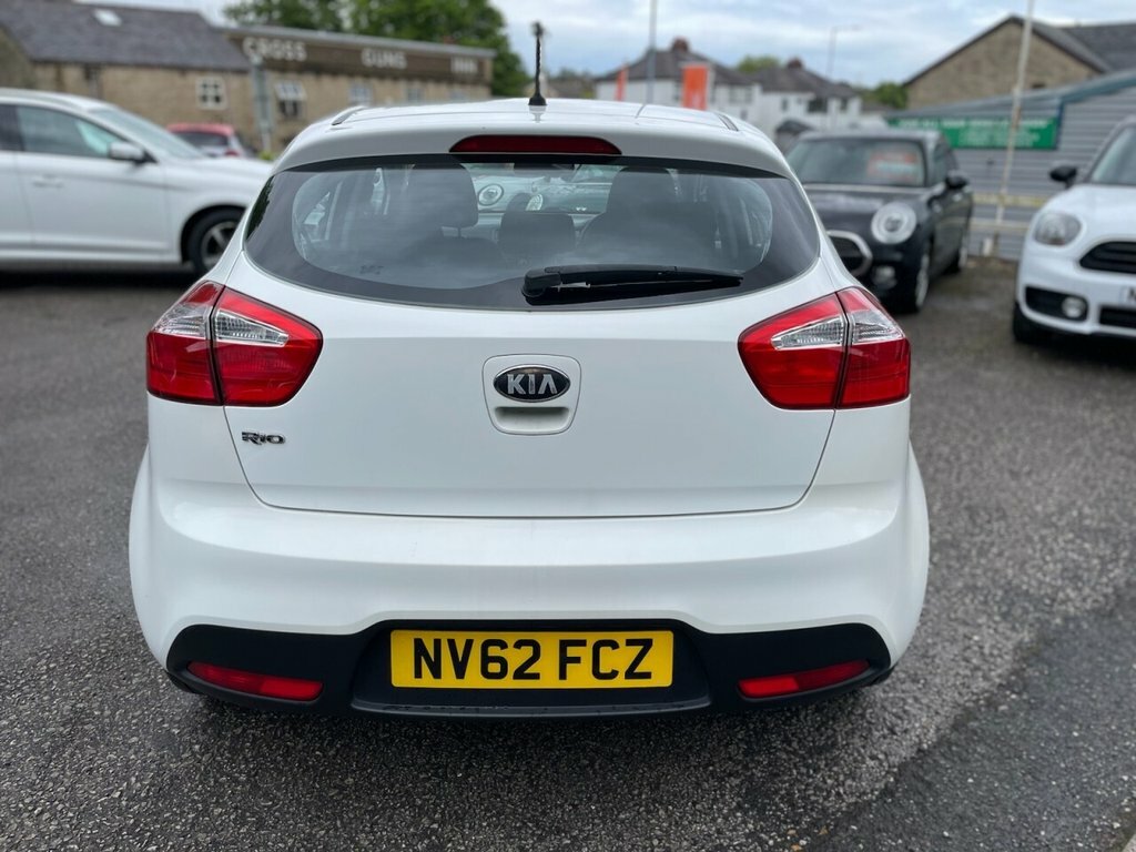 Kia RIO 1.3L 2 White #4