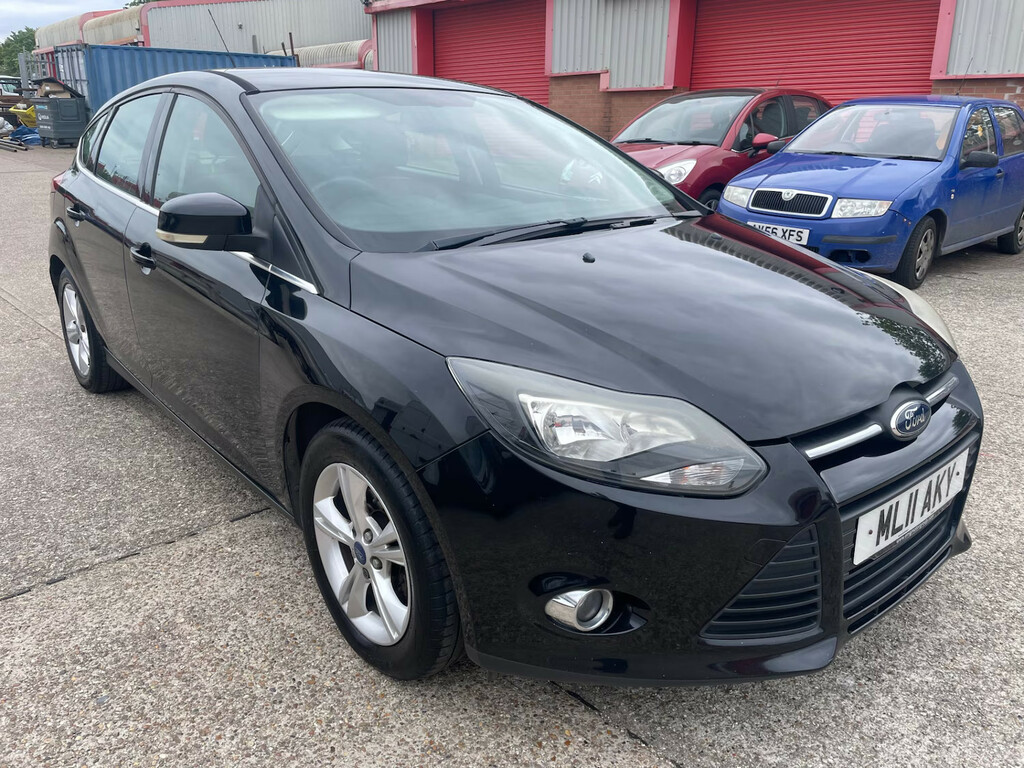 Ford Focus 1.6 Zetec Hatchback Black
