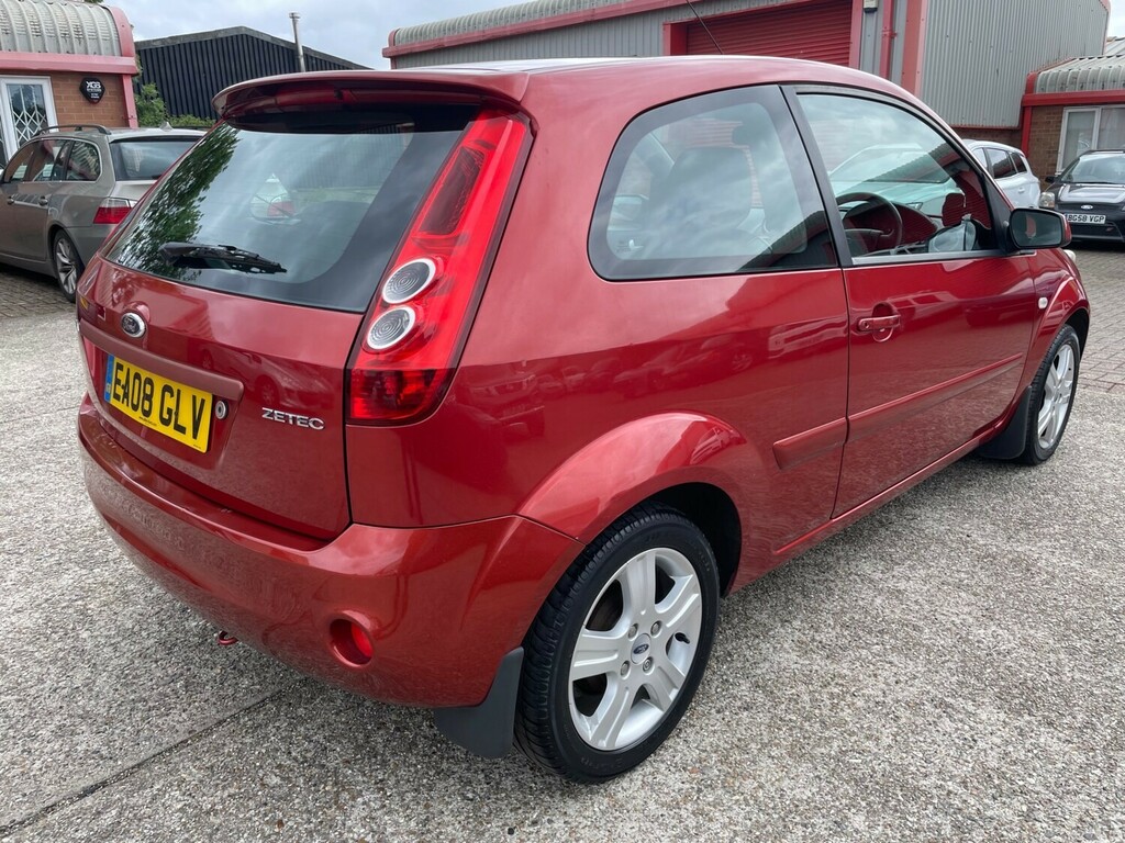 Ford Fiesta 1.25 Zetec Climate Hatchback EA08GLV Red #3