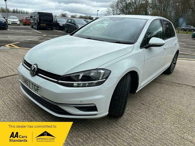 Volkswagen Golf 1.6 Tdi Bluemotion Tech Se Nav Euro 6 Ss SN67TGF White #3