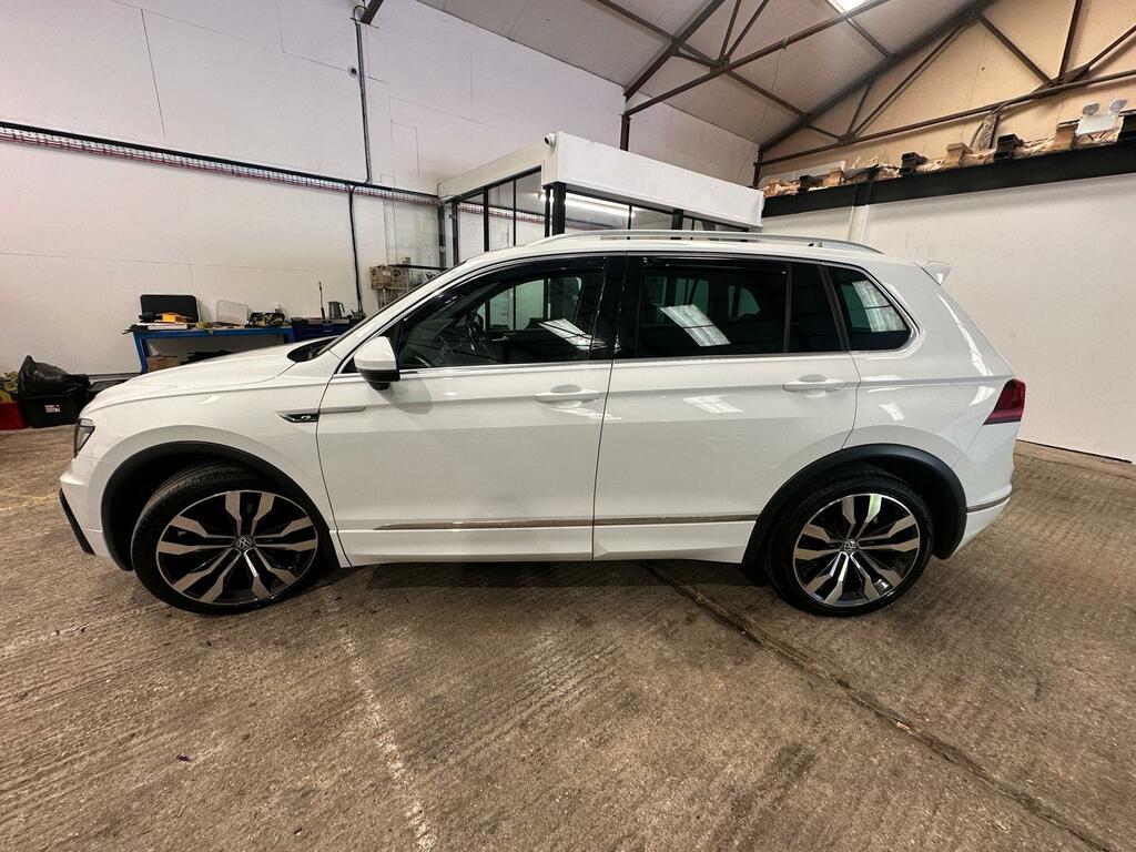 Volkswagen Tiguan 2.0 Tdi Bluemotion Tech R-line Dsg 4Motion Euro 6 NA17HYS White #5