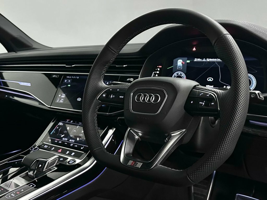 Audi Q7 3L Black Edition LN75ORY White #4