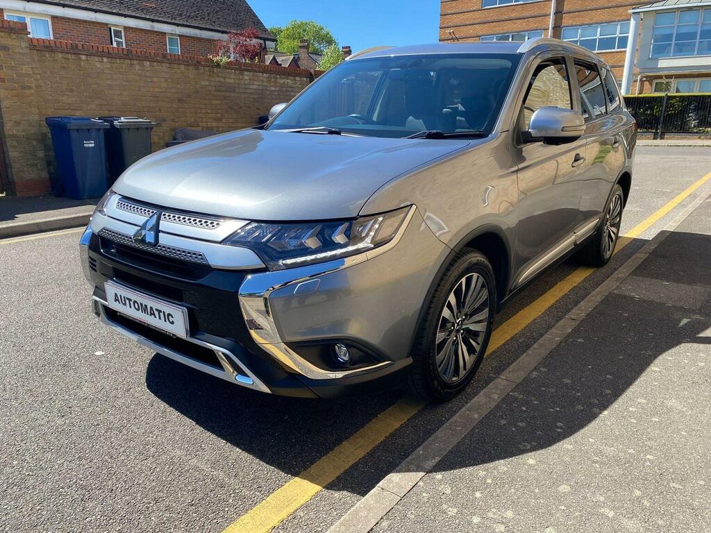 Mitsubishi Outlander Suv 2.0 Mivec Exceed Cvt 4Wd Euro 6 Ss 201 YN69YWR Grey #2