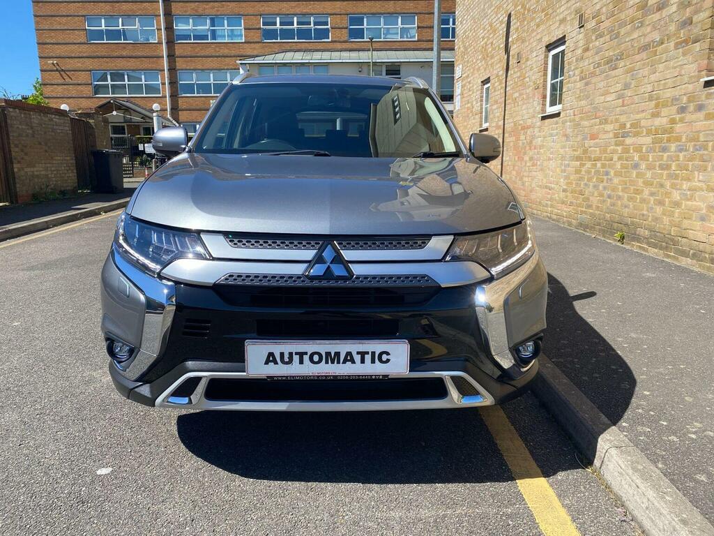 Mitsubishi Outlander Suv 2.0 Mivec Exceed Cvt 4Wd Euro 6 Ss 201 YN69YWR Grey #5