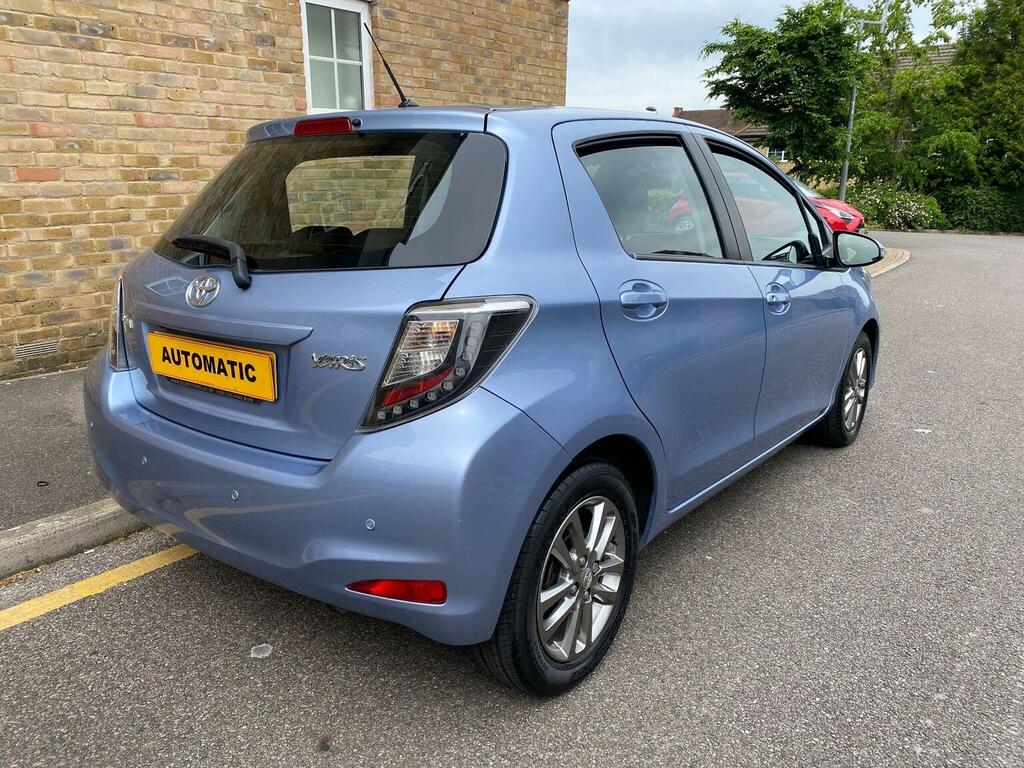 Toyota Yaris Hatchback 1.33 Dual Vvt-i Icon Plus Multidrive S E Blue #3