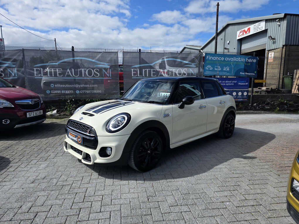 Mini Hatch Cooper S Sport 