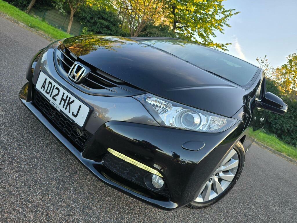 Honda Civic 1.8 I-vtec Ex Plus Hatchback Black #2