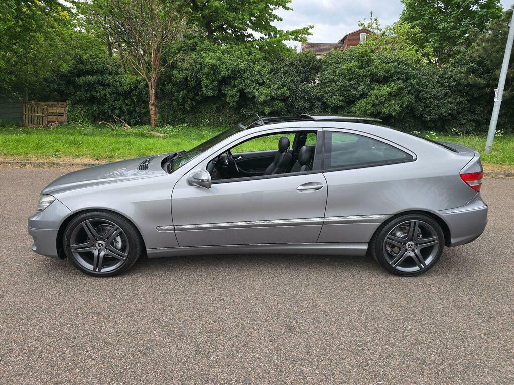 Mercedes-Benz CLC Class Clc 180 Kompressor Amg White #21