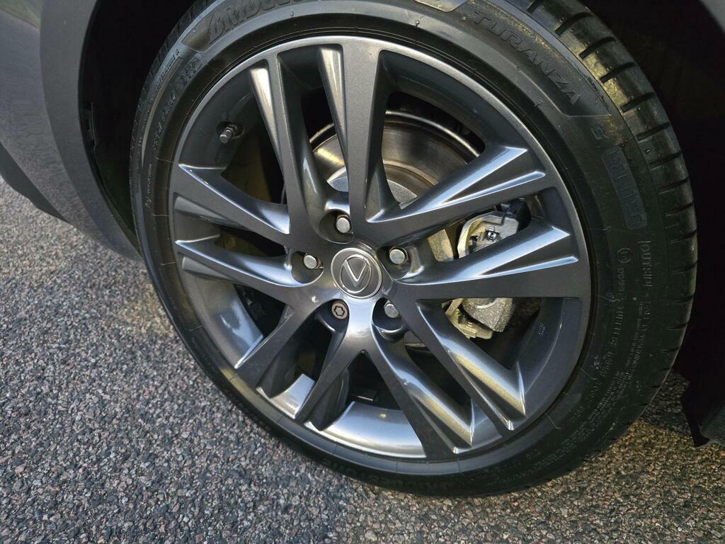 Lexus IS 300H F-sport Cvt Navigation Red #40