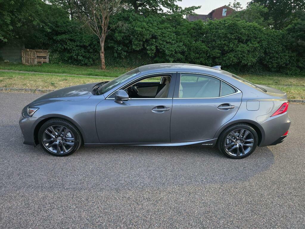 Lexus IS 300H F-sport Cvt Navigation Red #24